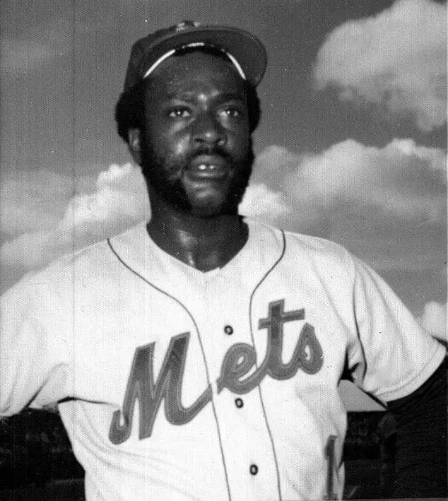 Gene Clines MLB Baseball