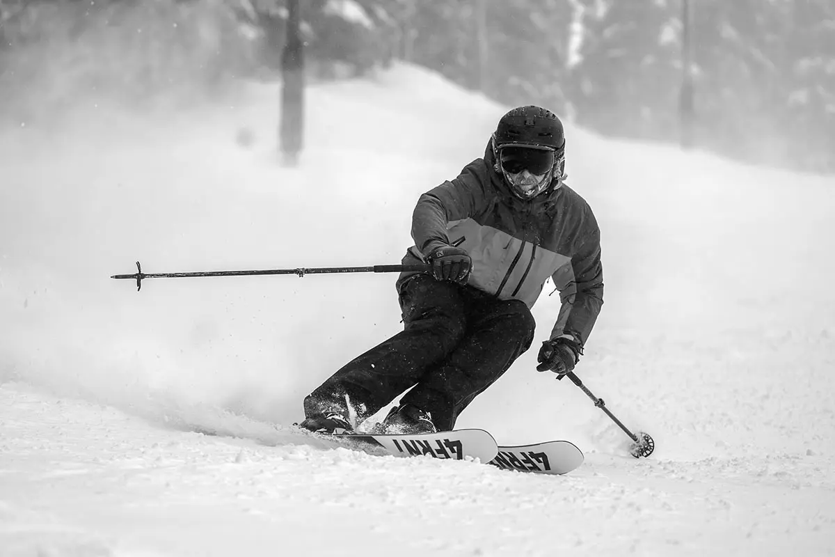 Downhill Skiing Poles