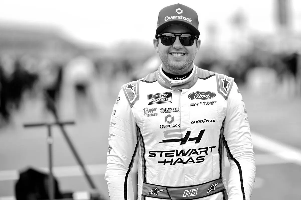 Noah Gragson Race Car Driver