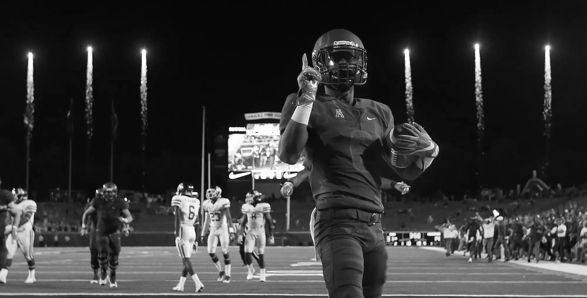 Braeden West college football running back