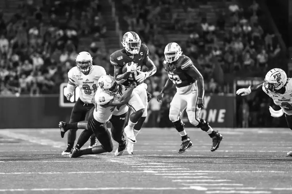 Darius Bradwell college football running back