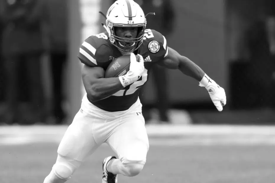 Devine Ozigbo college football running back