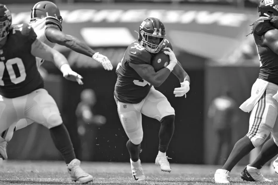 Elijhaa Penny college football running back