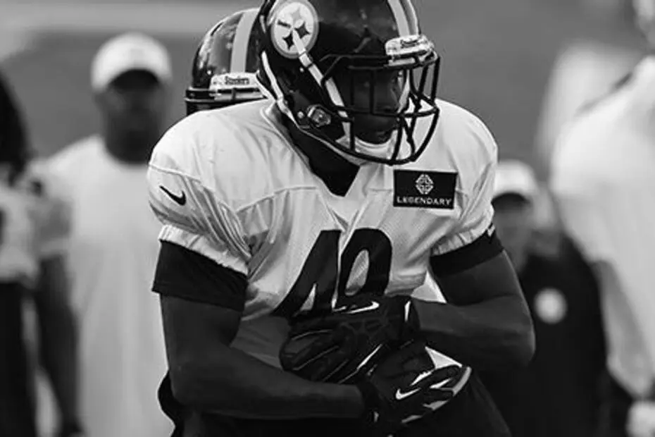 Jawon Chisholm college football running back