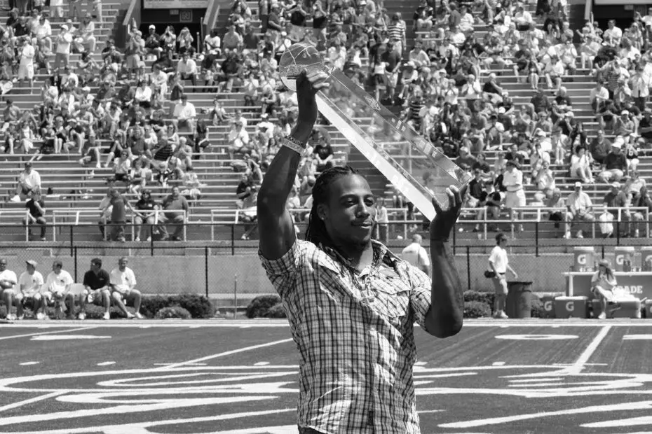 Jeff Scott college football running back