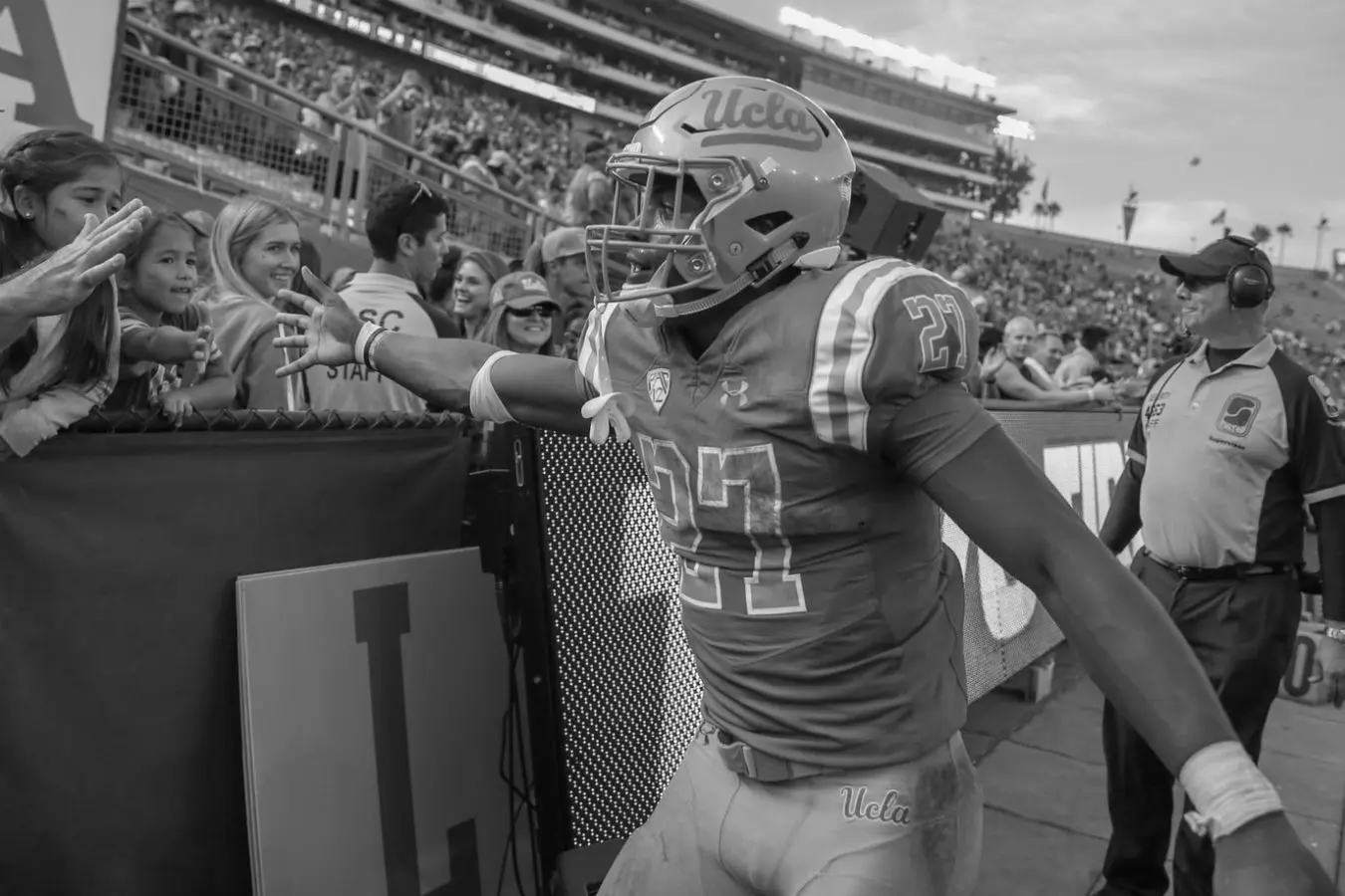 Joshua Kelley college football running back