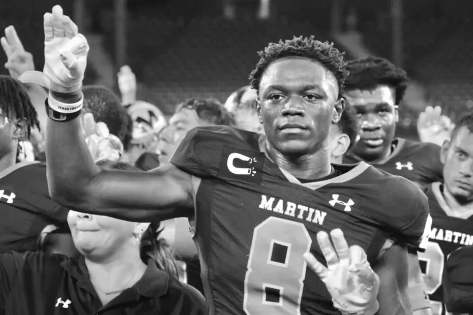 Juma Otoviano college football running back