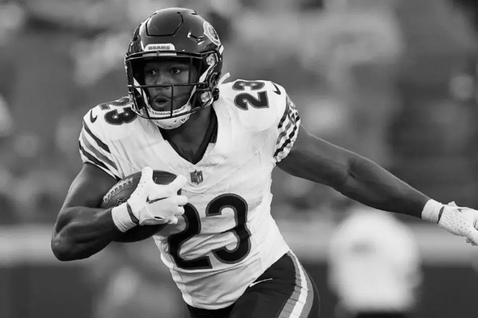 Roschon Johnson college football running back