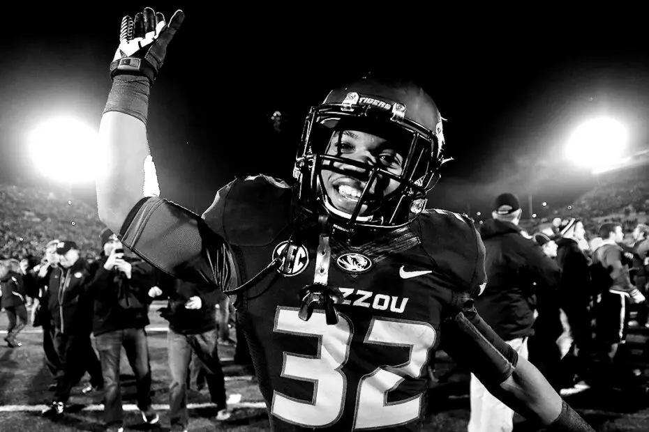 Russell Hansbrough college football running back