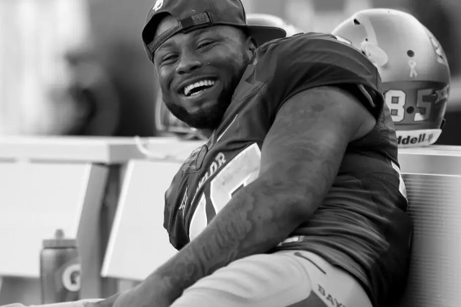 Shock Linwood college football running back