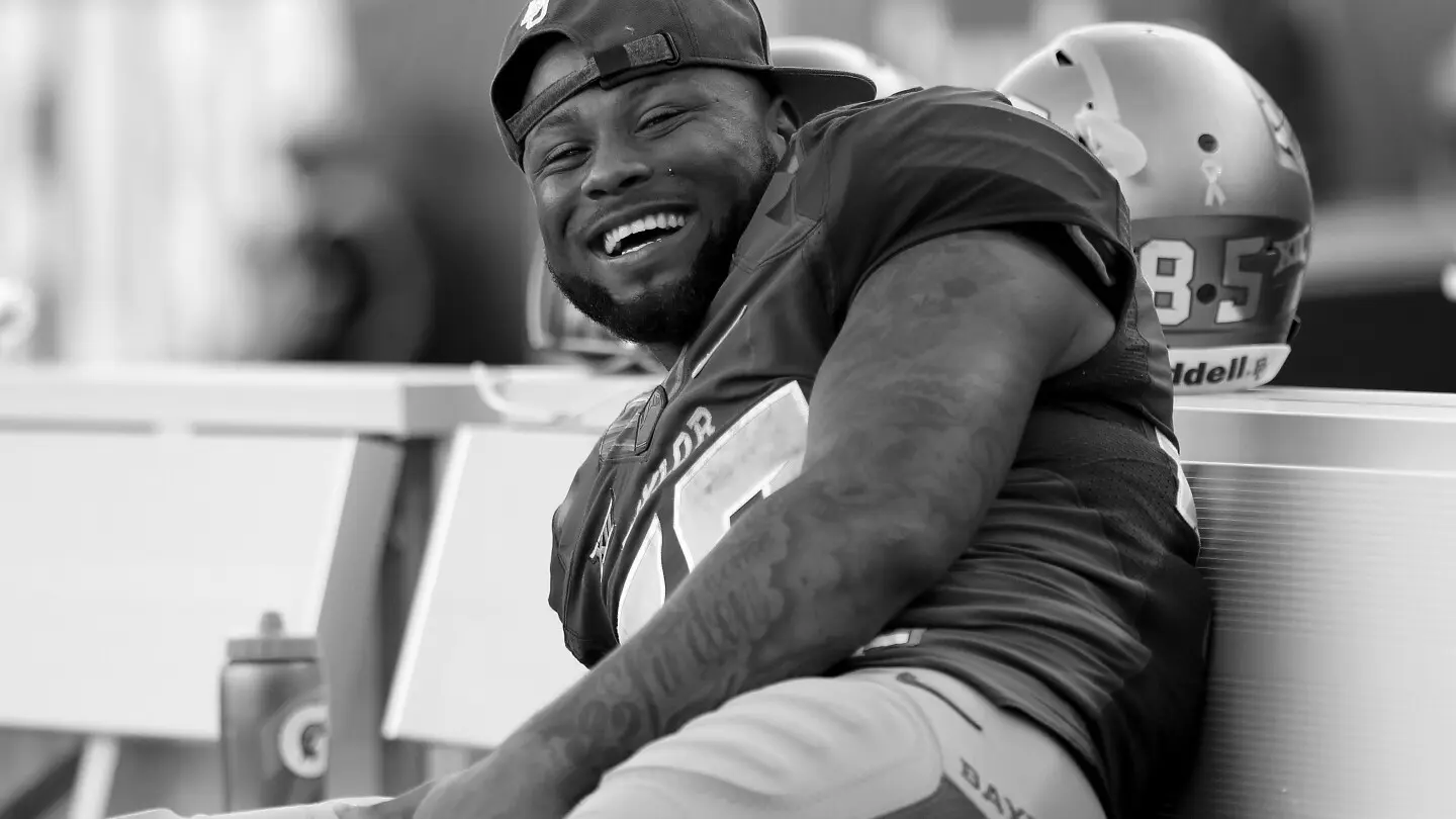 Shock Linwood college football running back