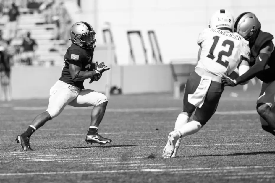 Tyrell Robinson college football running back