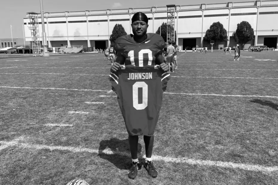 Xavier Johnson college football running back