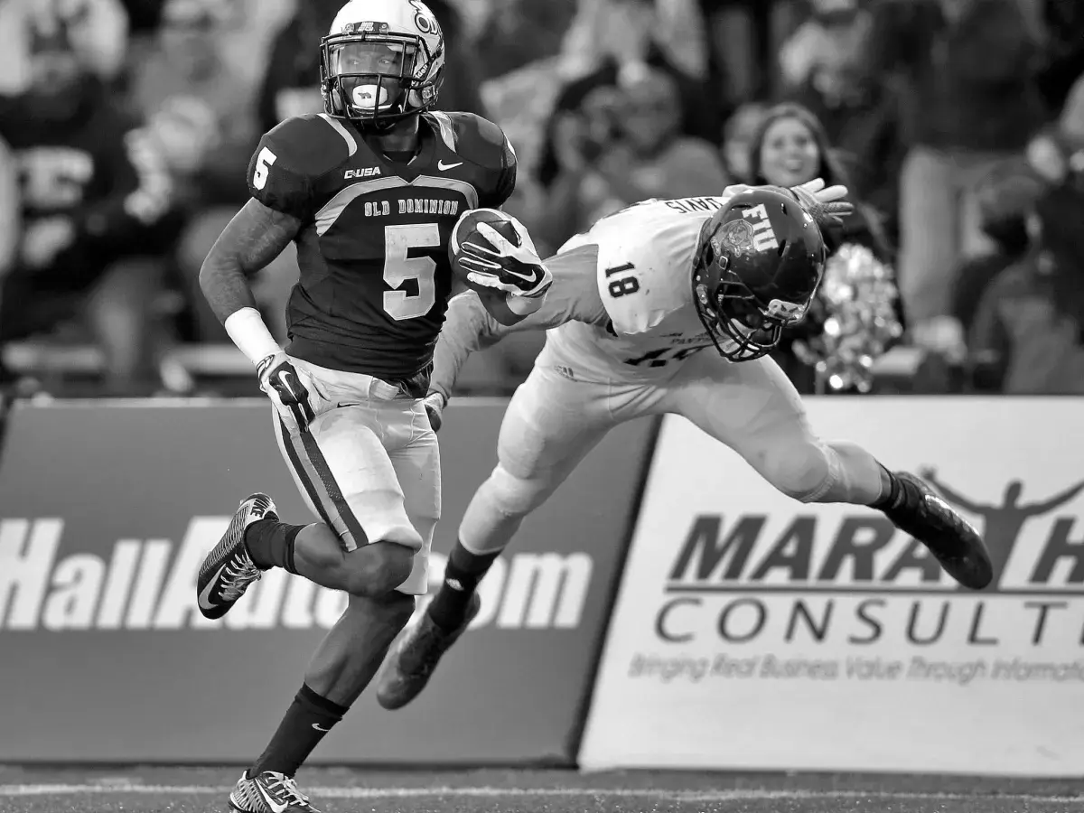 Antonio Vaughan college football wide receiver