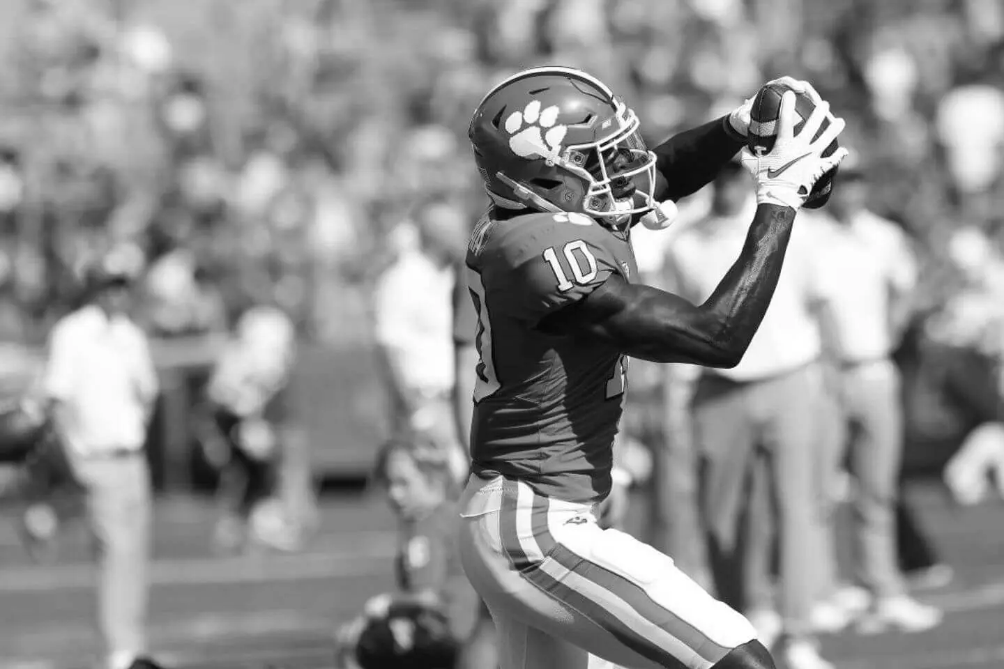 Joseph Ngata college football wide receiver