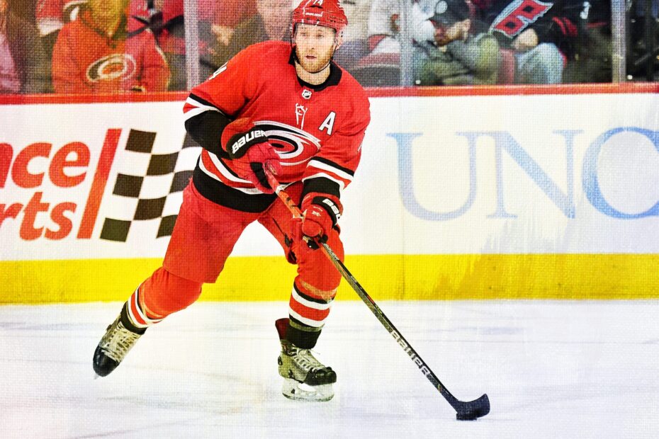 Jaccob Slavin Stats