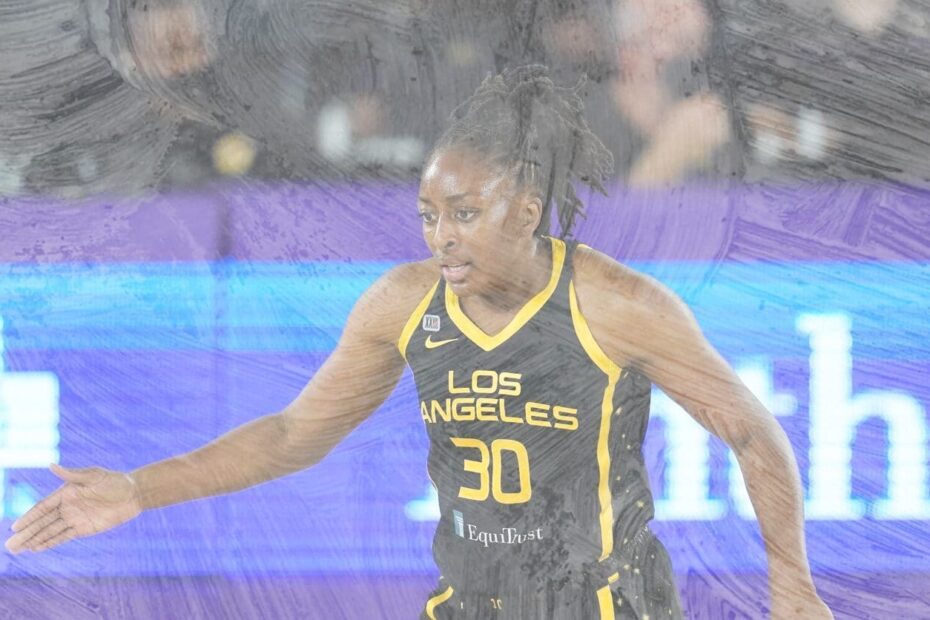 Nneka Ogwumike Stats