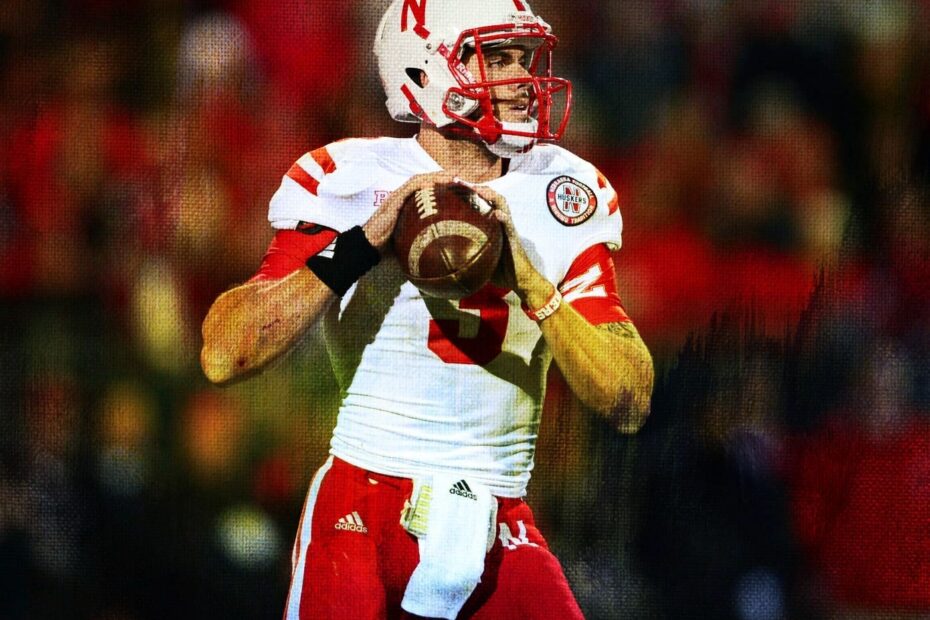 Taylor Martinez College Stats
