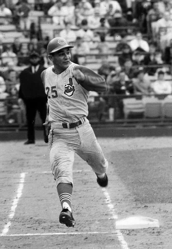Vic Davalillo MLB