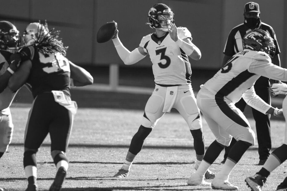 Football Nfl Quarterback Thro (12)