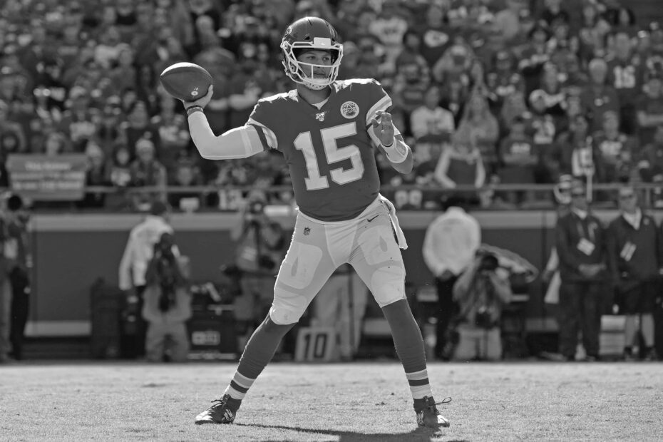 Football Nfl Quarterback Thro (6)