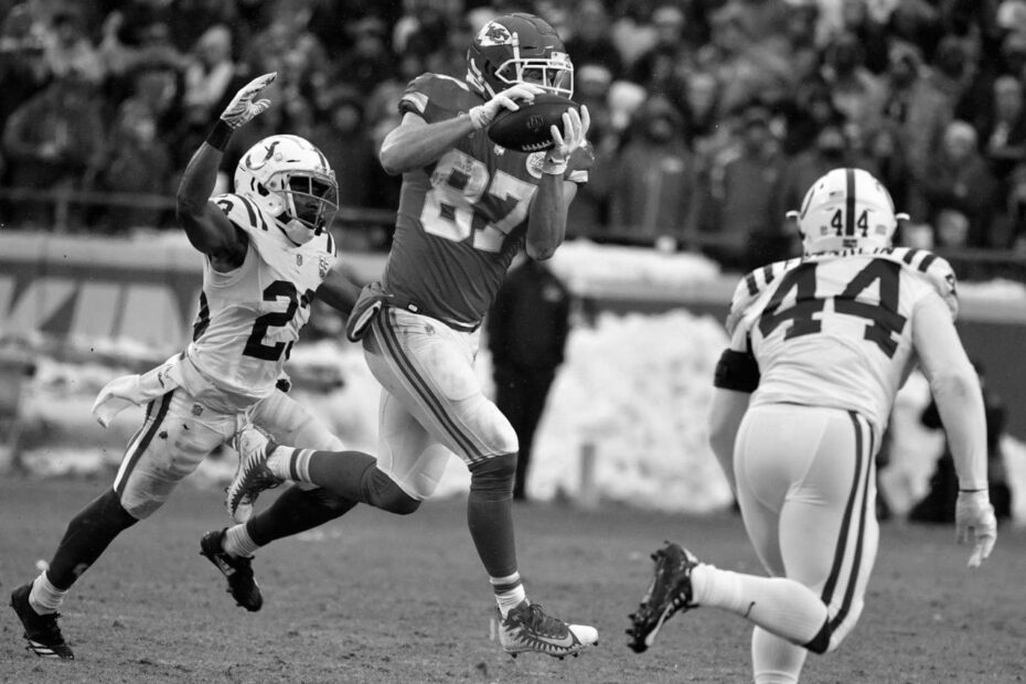 Football Nfl Tight End Catchi (8)