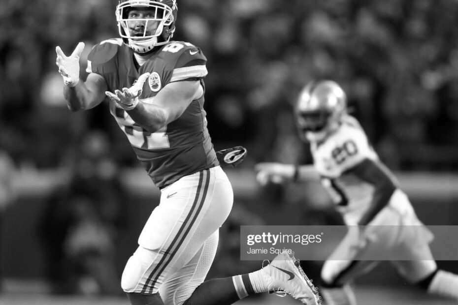 Football Nfl Tight End Catchi