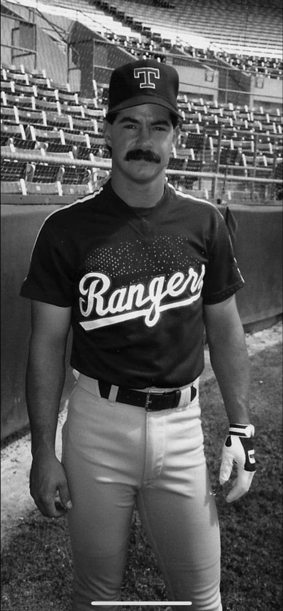 Geno Petralli MLB Baseball