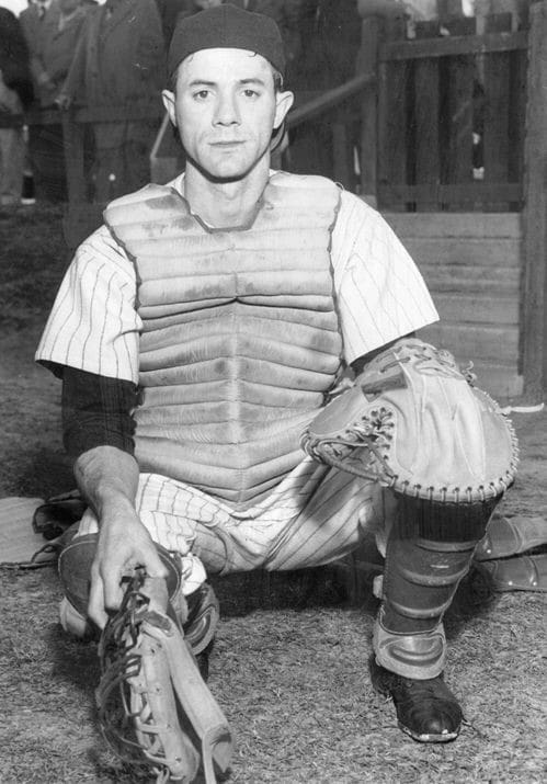Gus Niarhos MLB Baseball