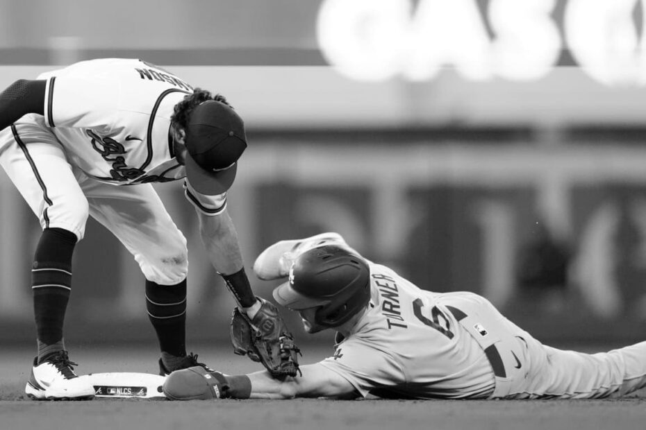 MLB Baseball Stealing Bases 40