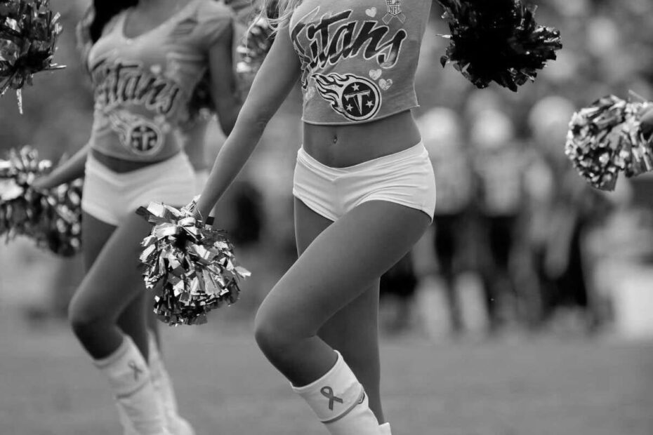 NFL Cheerleaders (2)