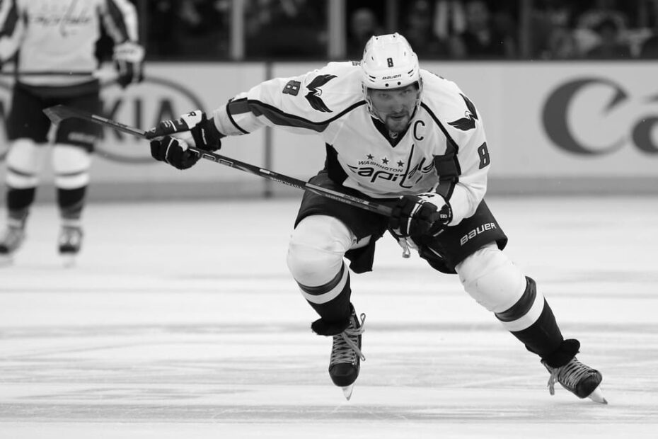 NHL Hockey Player Skating 0