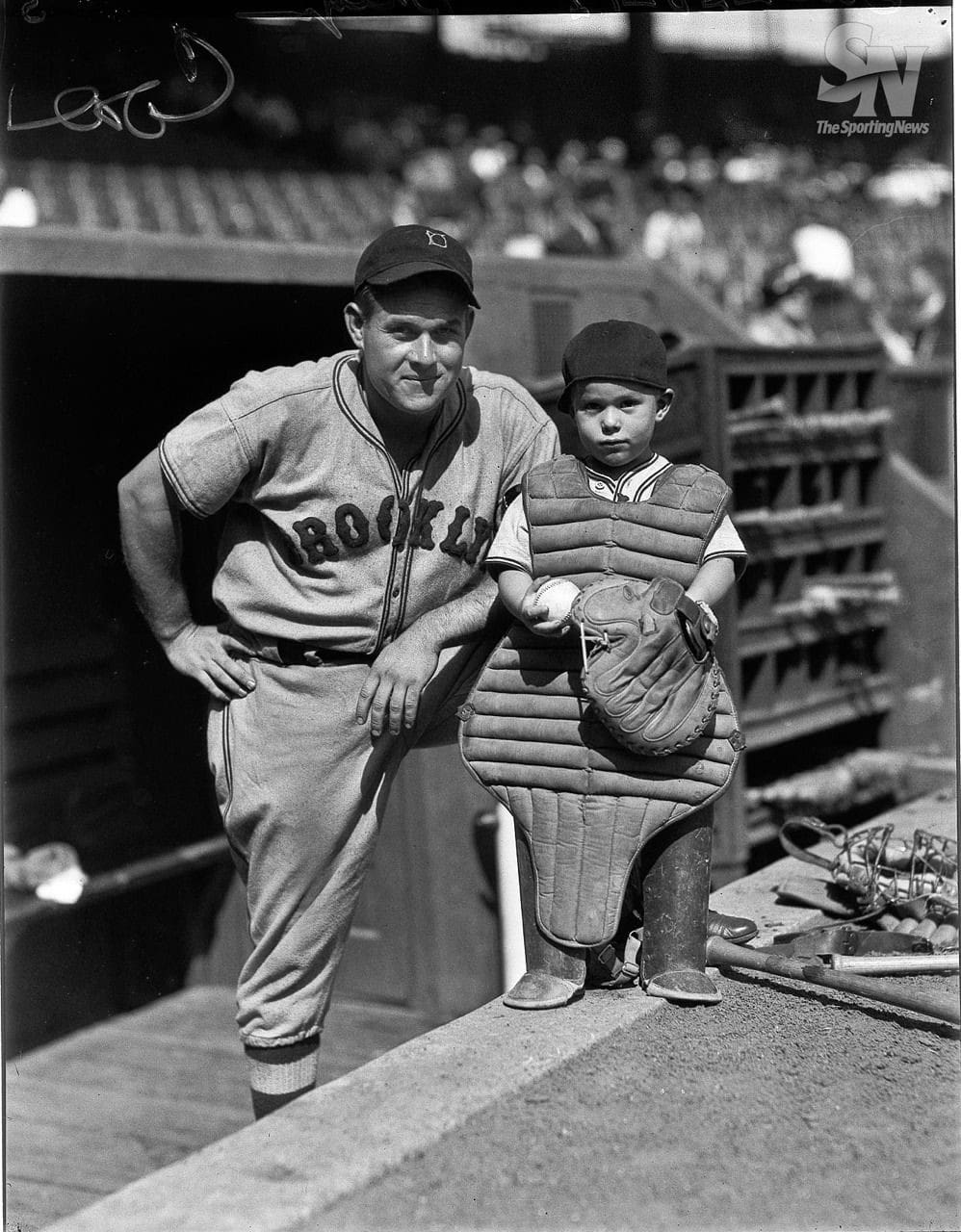 Sam Leslie MLB Baseball