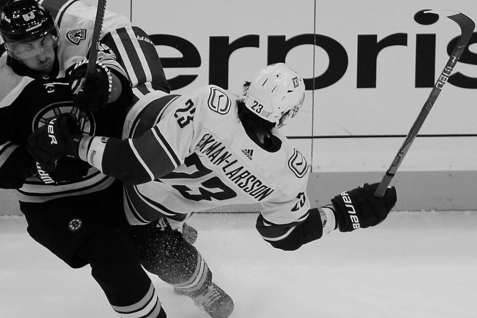 hockey slew foot