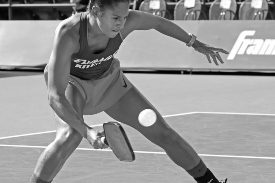 pickleball double bounce rule