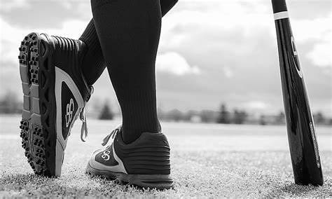 Drippy Baseball Turf Shoes