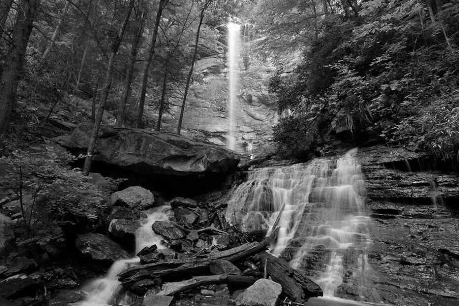 How Long Is the Hike to the Pretty Place