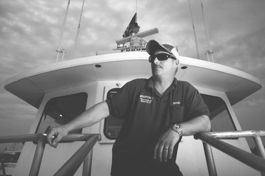 How Much Does a Fishing Captain Make a Year