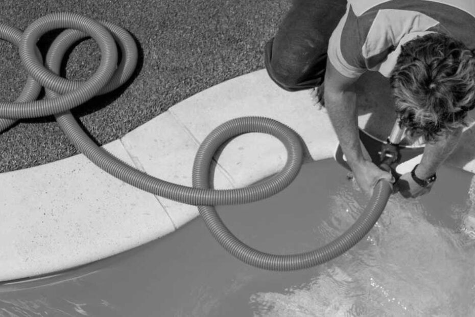 How to Get Sand Out Of a Swimming Pool