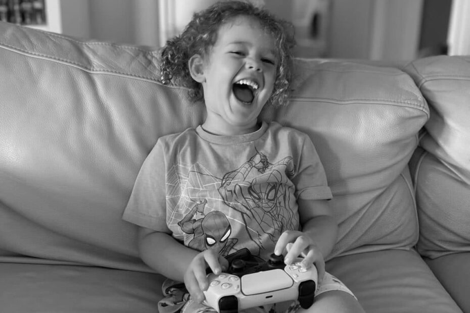 Can you Use a PS5 Controller on a PS4?