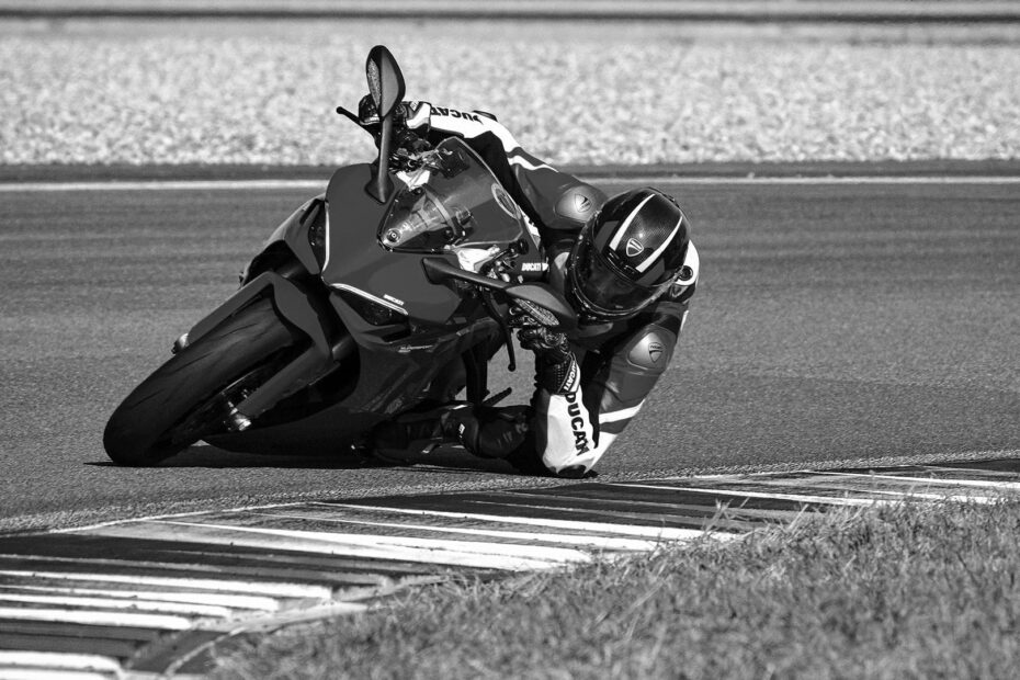 Can Leaning Too Much Crash a Motorcycle?