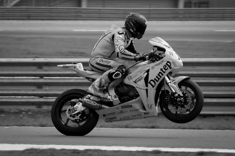 How Long Does a Motorcycle Battery Last?
