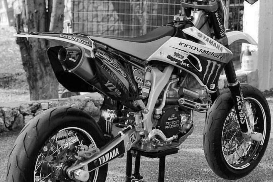 Do You Need to Learn Manual to Drive a Motorcycle?