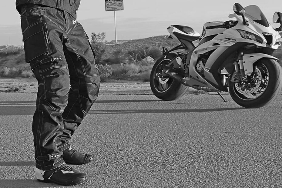 Best Motorcycle Pants for Safety and Comfort