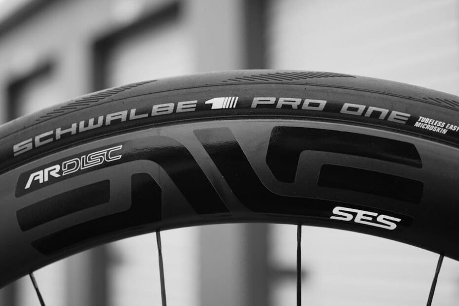 Best Tubeless Road Bike Tires Reviewed