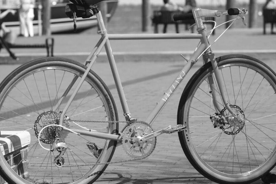 Choosing the Best Flat Bar Road Bike
