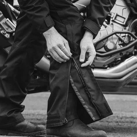 Choosing the Best Overpants for Motorcycling
