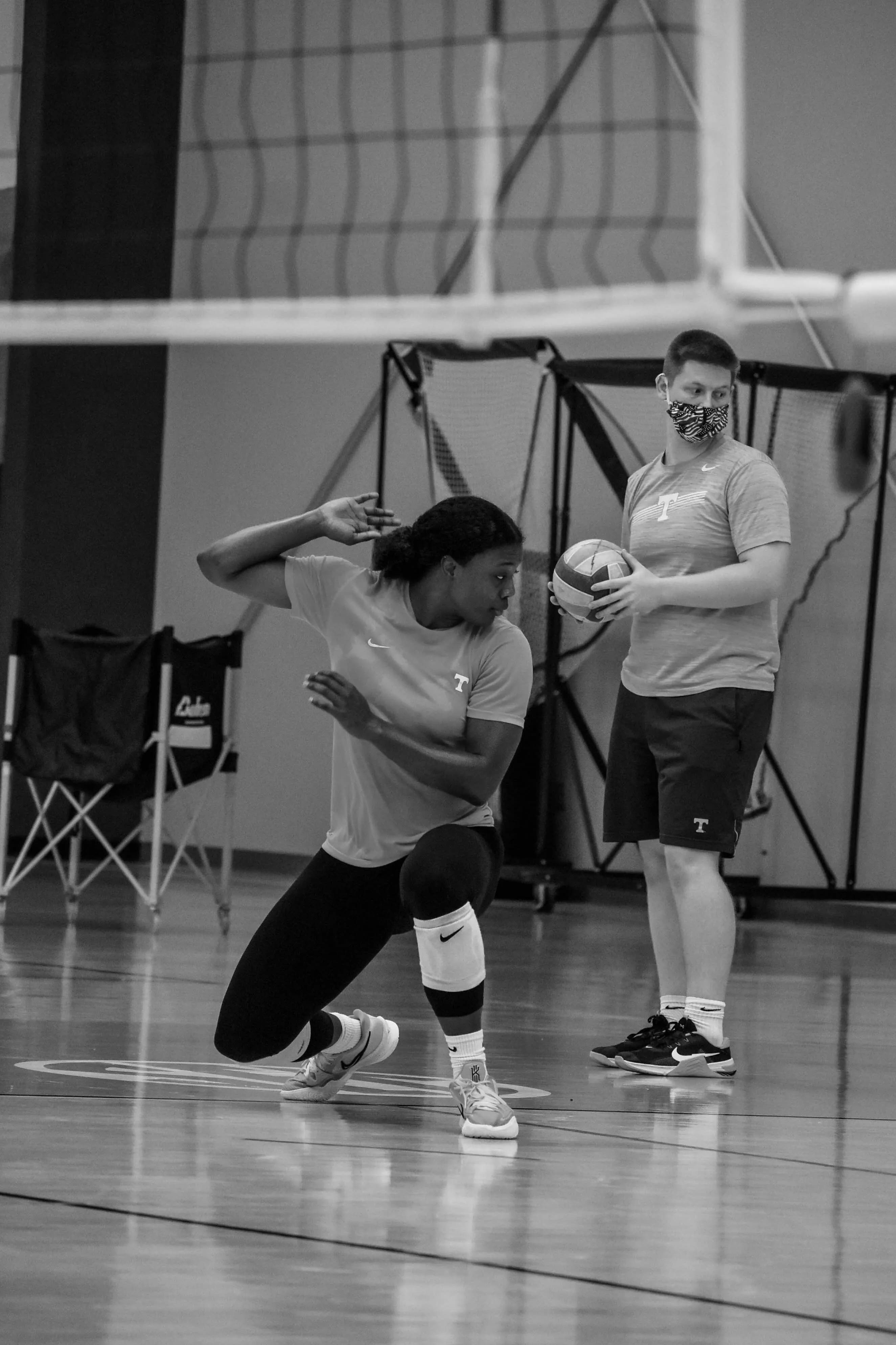 Choosing the Best Volleyball Leggings for Performance