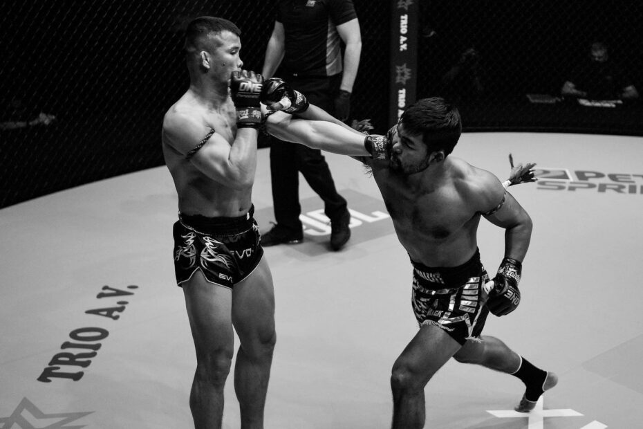 Comparing Muay Thai and Boxing