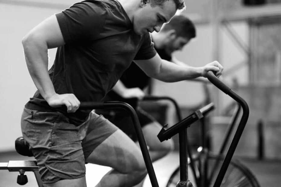 Elliptical vs Stationary Bike Pros and Cons